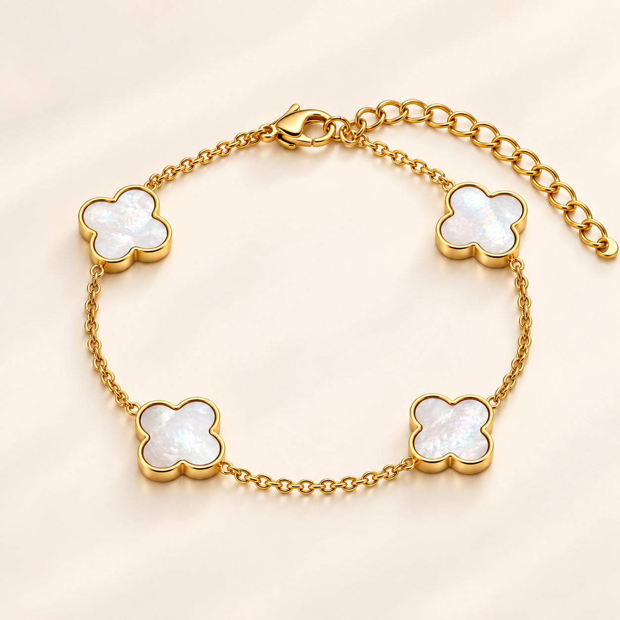 Mirella Pearlescent Clover Bracelet product view