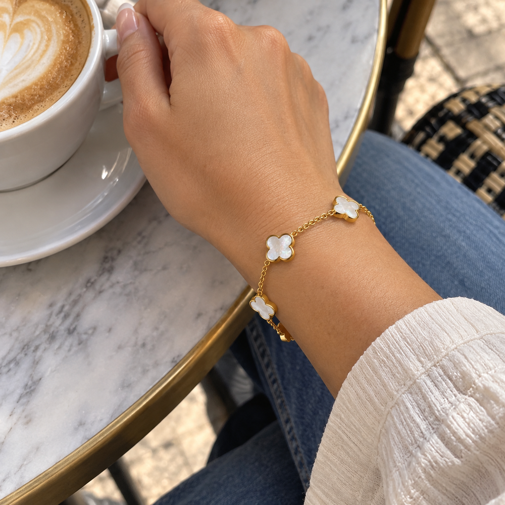 ROSAVIENA review preview — Mirella Pearlescent Clover Bracelet