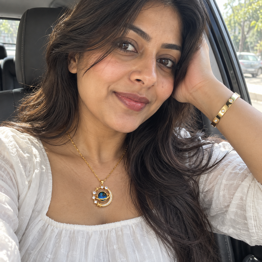 ROSAVIENA UGC jewelry customer photo 5